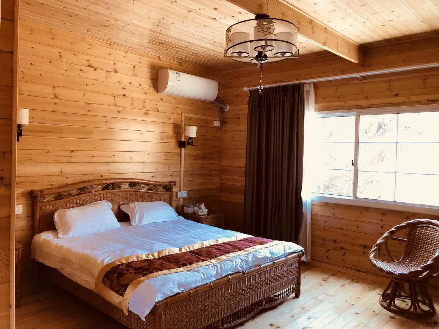 三層木屋