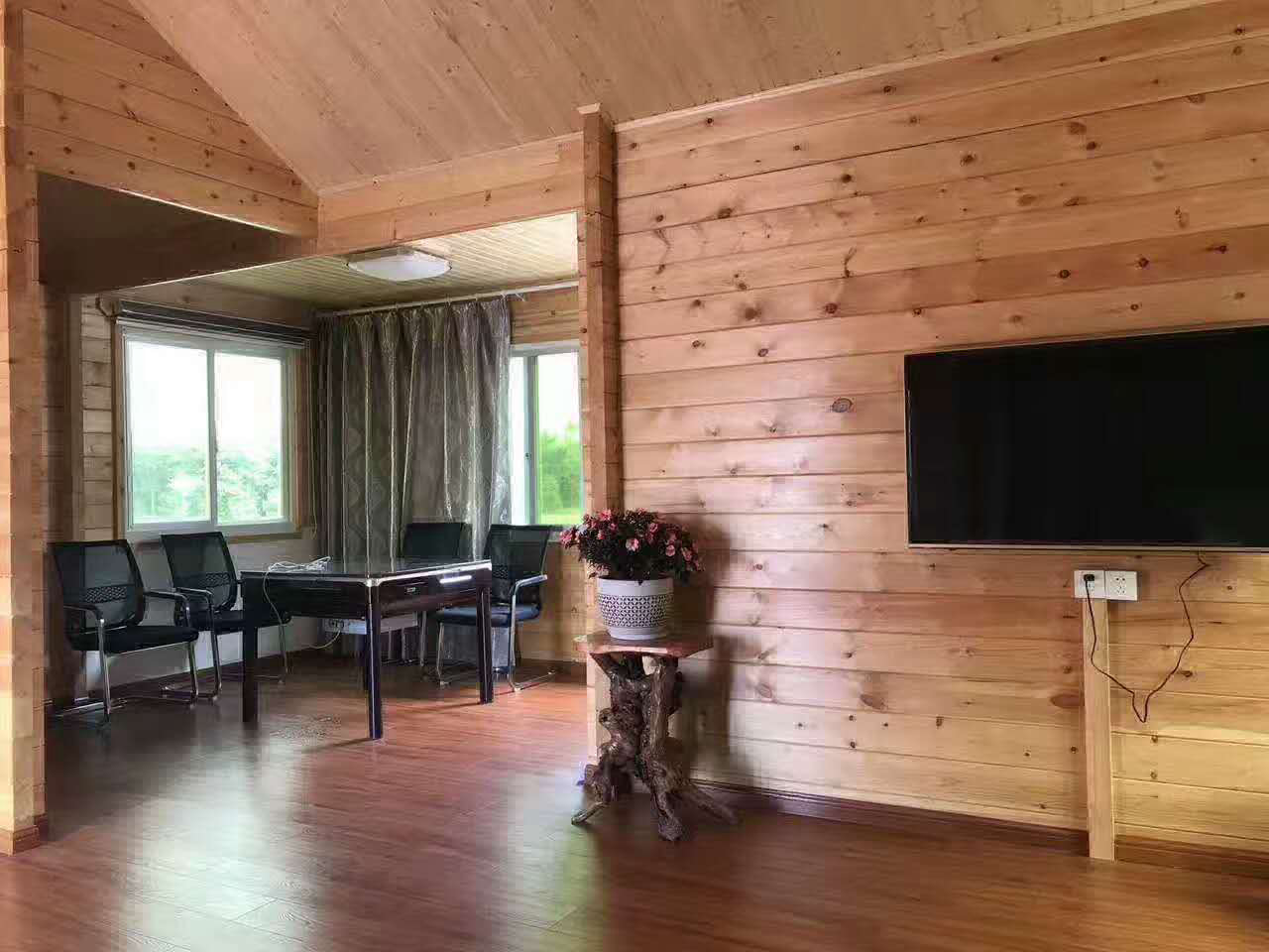 三層木屋