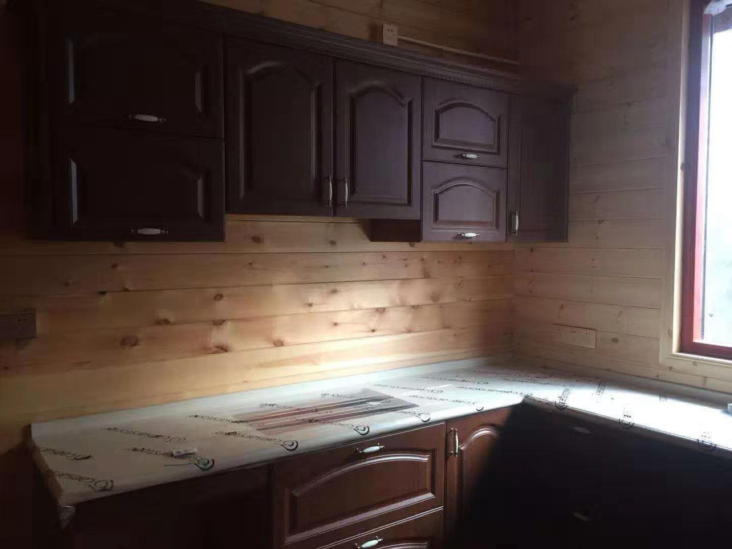 三層木屋