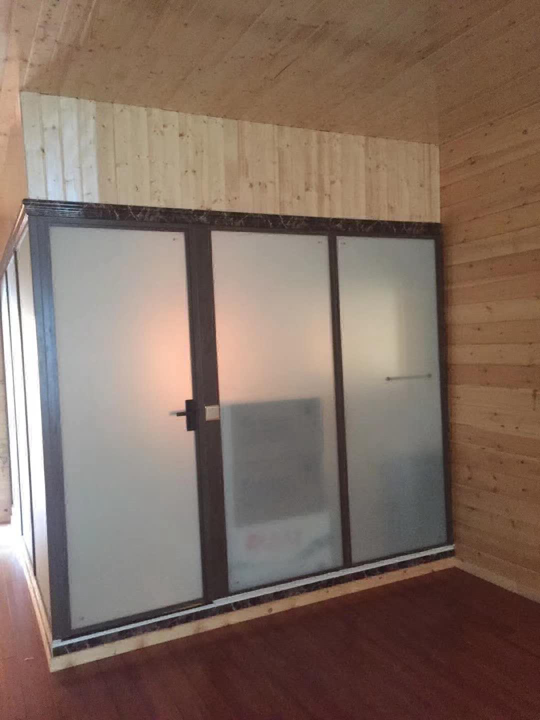 木屋內(nèi)景圖